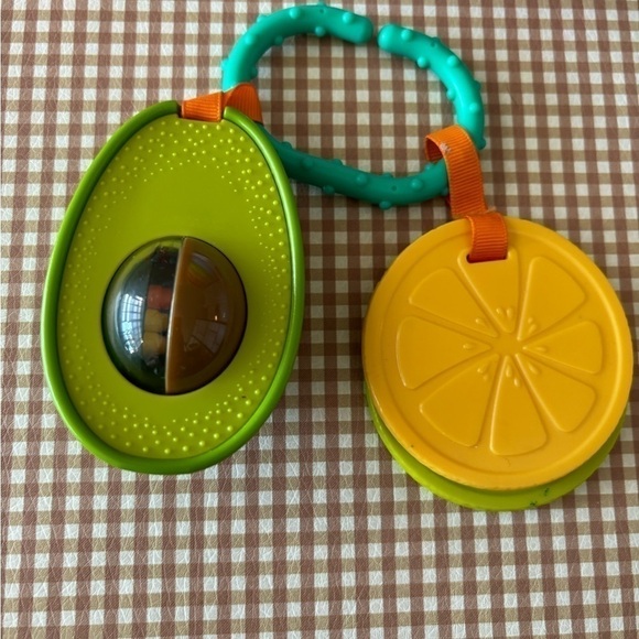 Fisher Price toy bundle. Poppity Pop elephant/stacking rings/ avocado rattle - Picture 6 of 9